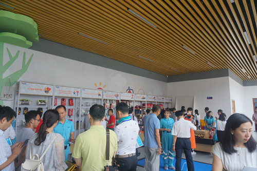 �ߌ������w�^